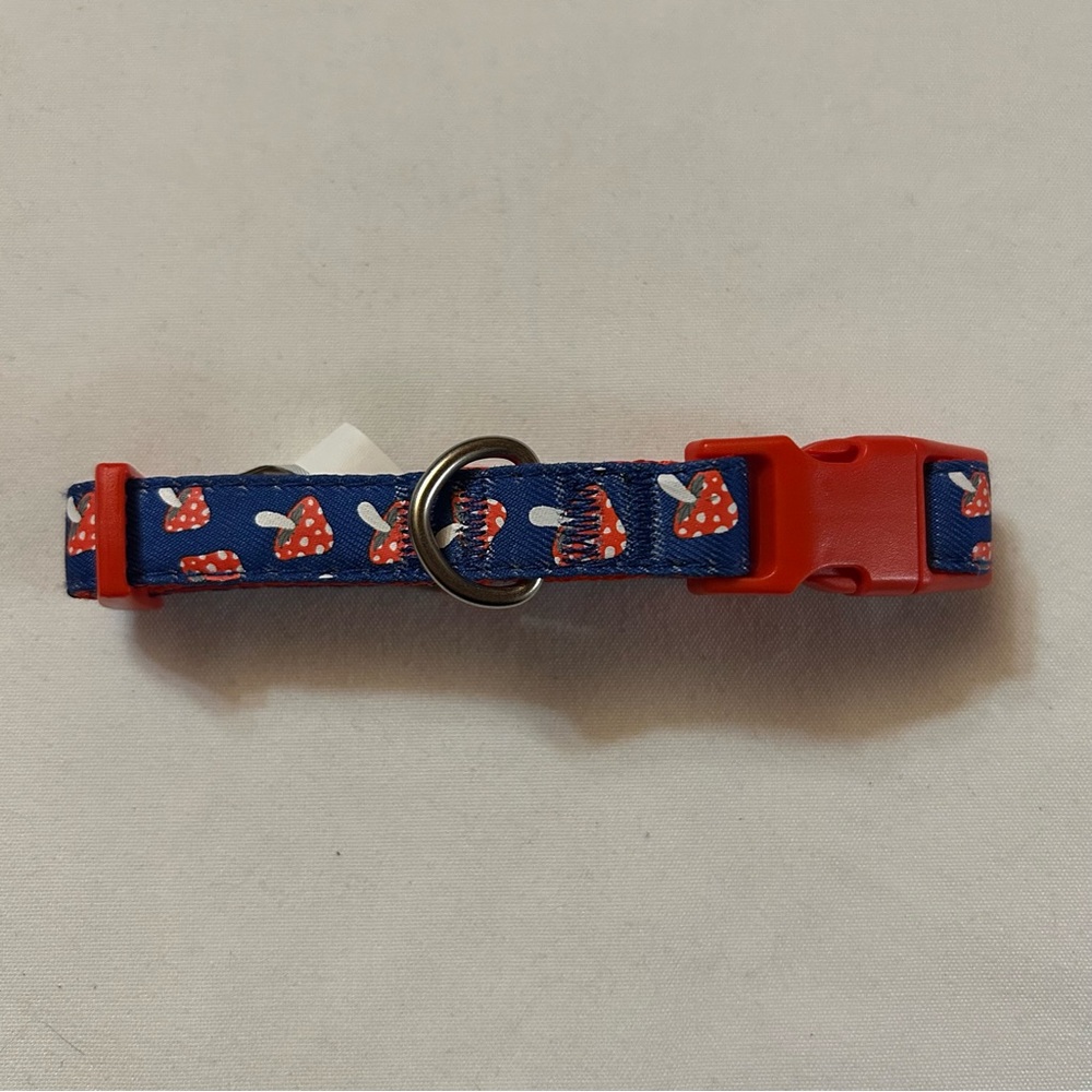 Small Red Mushroom Dog Collar